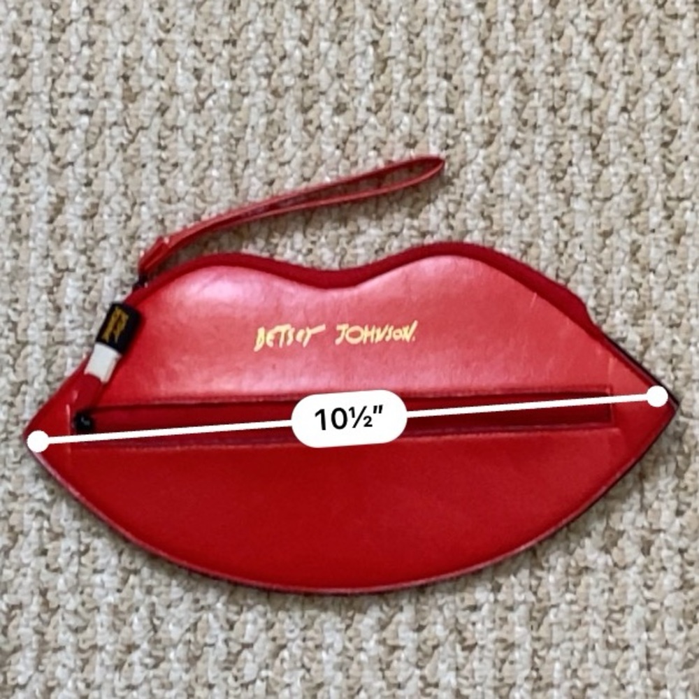 BETSEY JOHNSON | Red Lips Wristlet Zipper Clutch - Picture 8 of 9